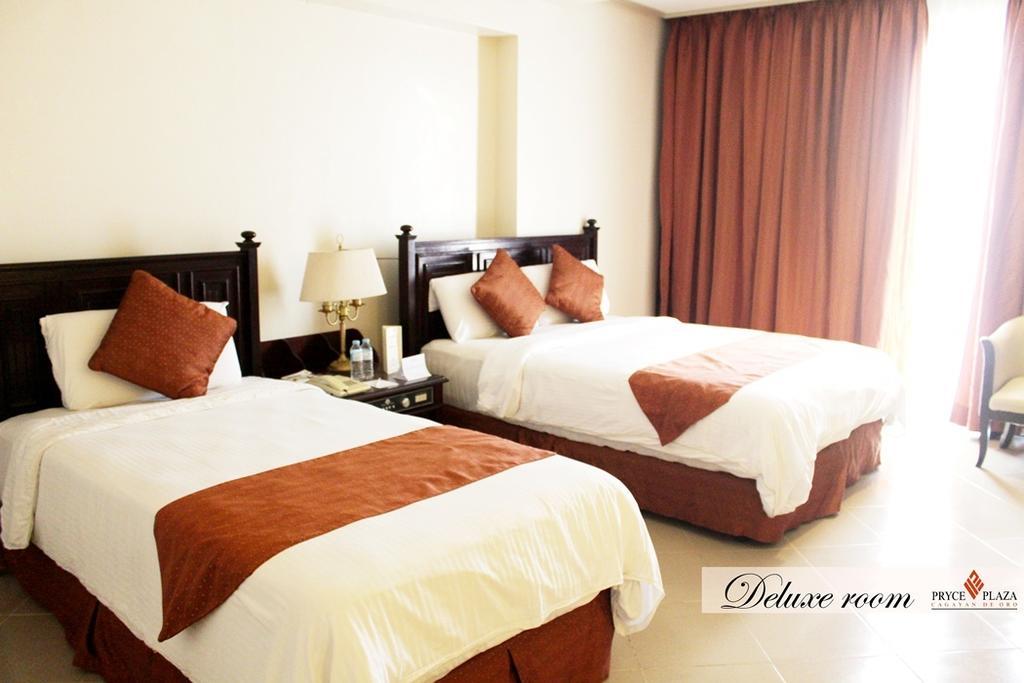 Pryce Plaza Hotel Cagayán de Oro Exterior foto