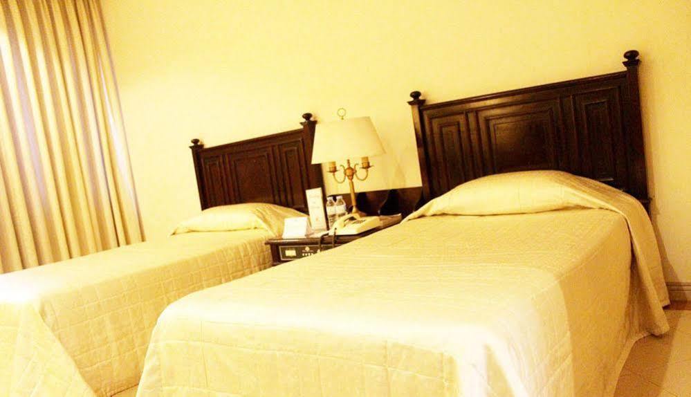 Pryce Plaza Hotel Cagayán de Oro Exterior foto