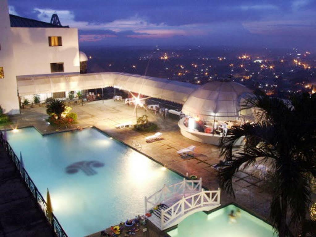 Pryce Plaza Hotel Cagayán de Oro Exterior foto